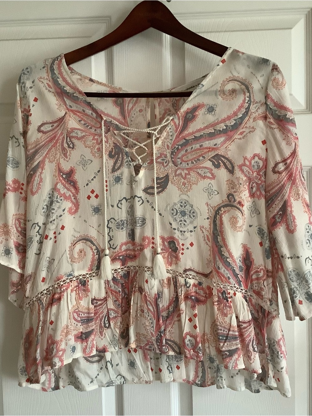 Abercrombie & Fitch Cream Paisley Lace-Up Peasant Top with Pink & Gray